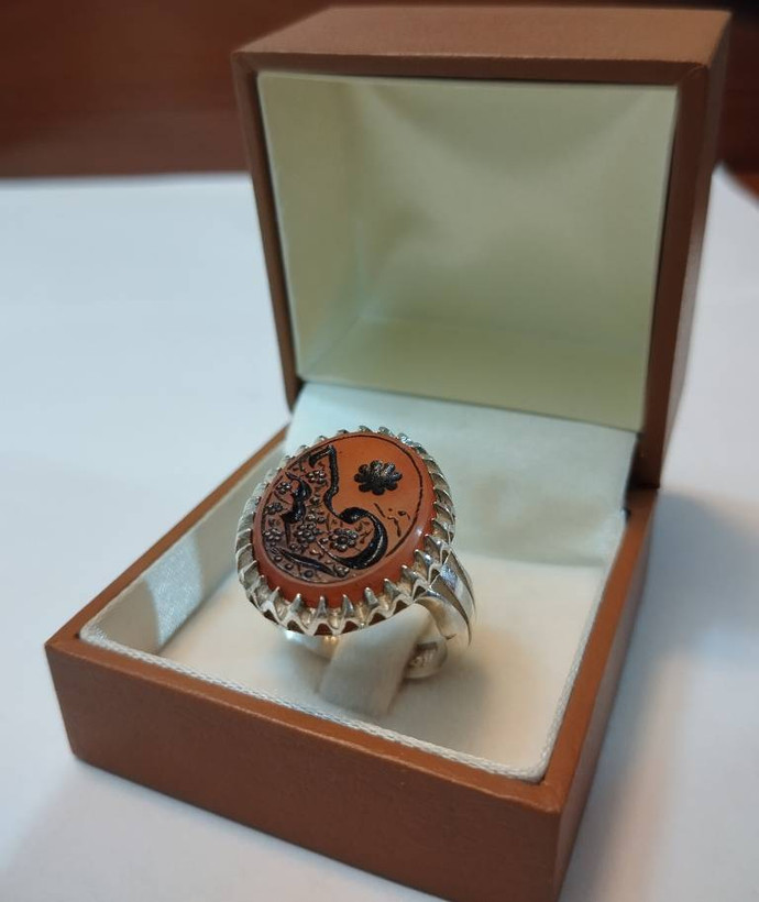 خرید انگشتر در خونی و حسینی